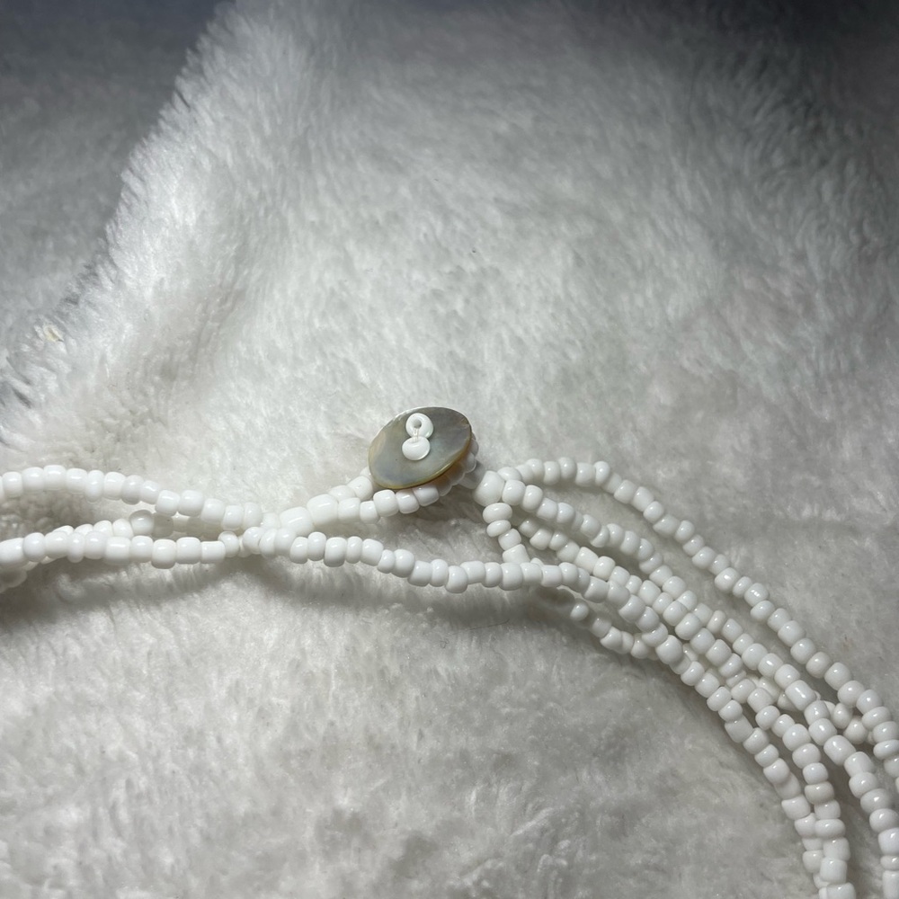 White Beaded Multi-Strand Necklace with Natural Shell Pendant - Picture 3 of 4